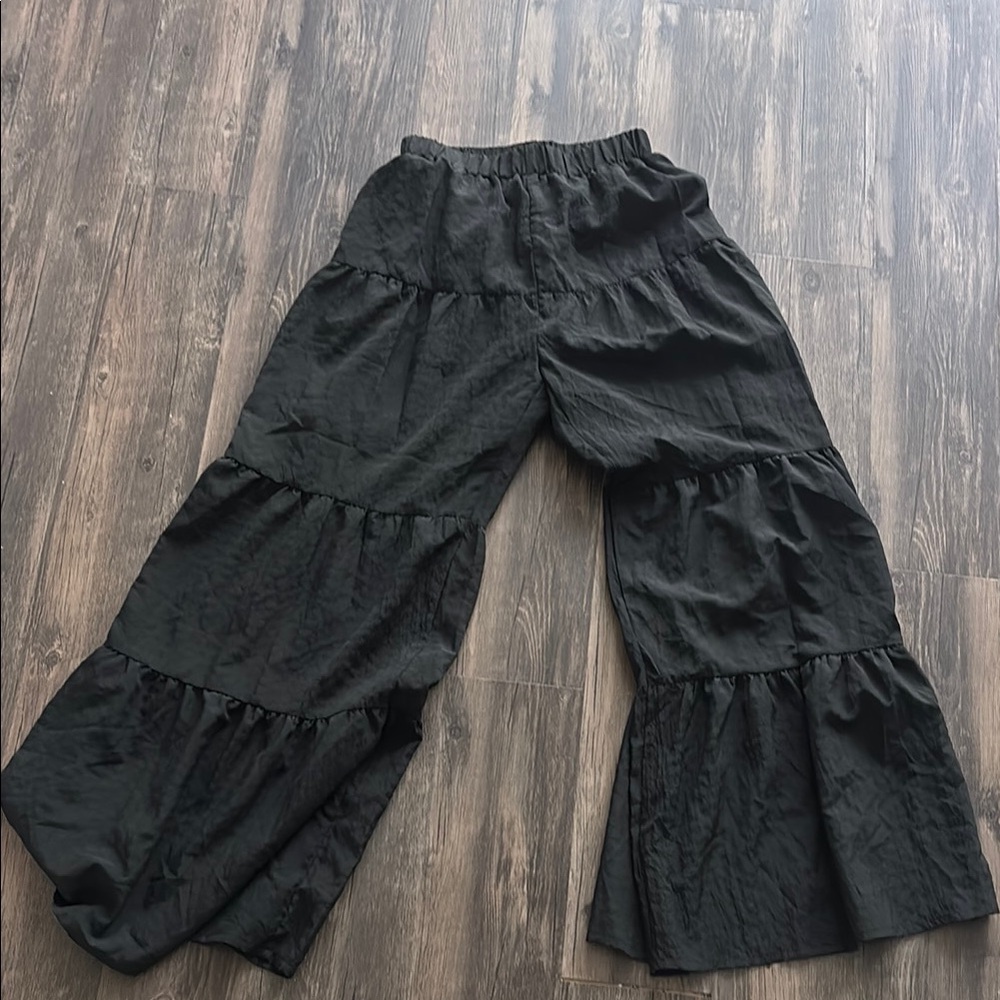 SHEIN Women's Black Tiered Pants